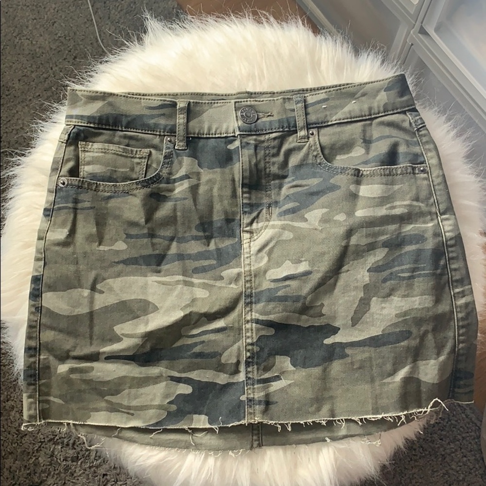 Express Camo Skirt
